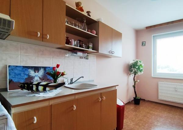 PREDAJ - 3 IZBOVÝ BYT NA SÍDLISKU JUH